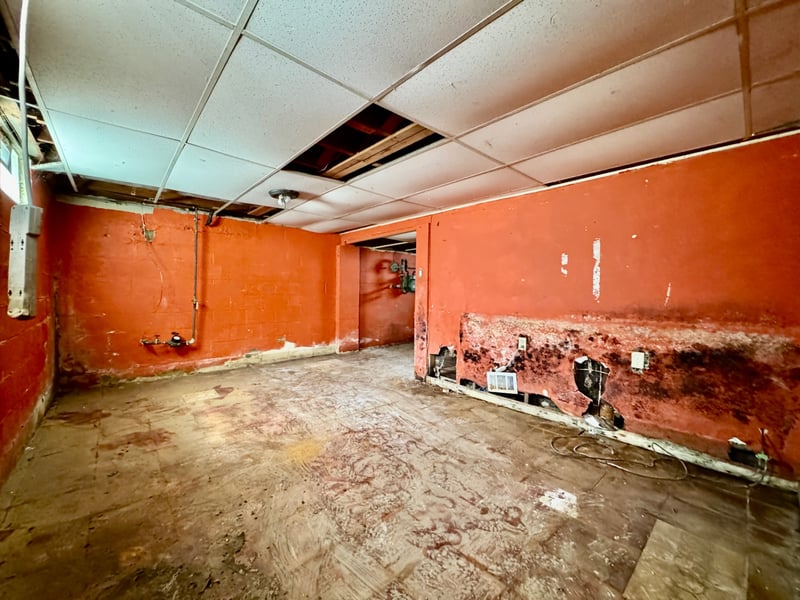 Wide view of the full basement at 510 Richards Road