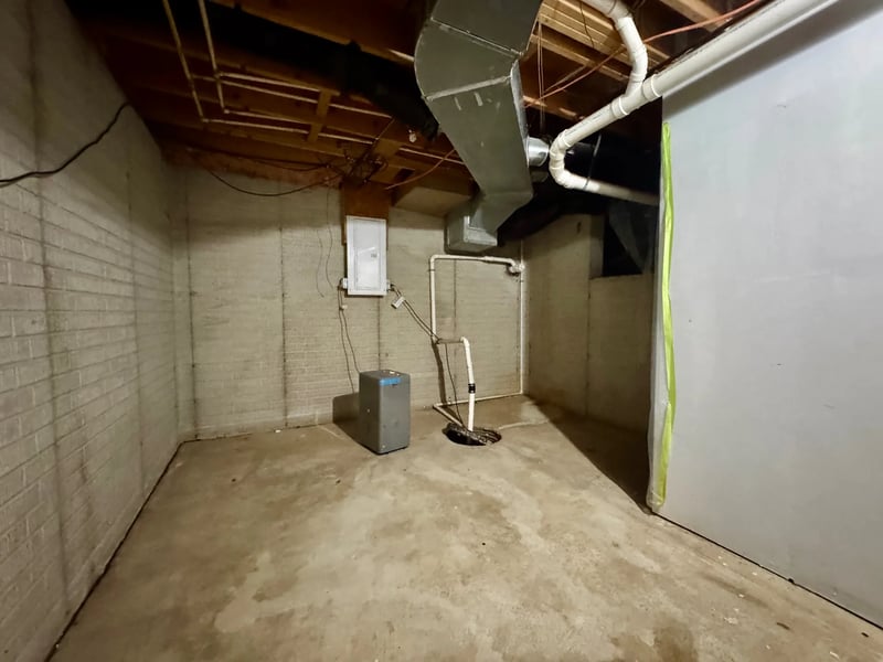 Basement utility area