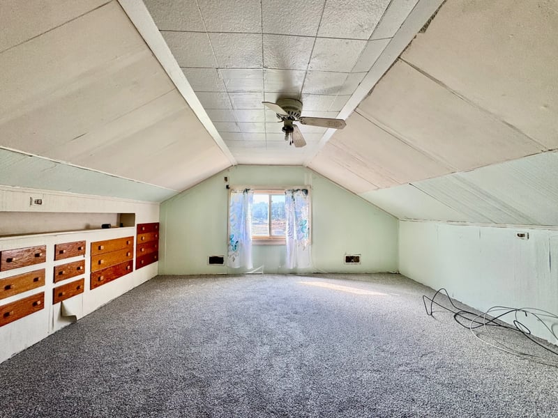 Upper-level room, view toward the window