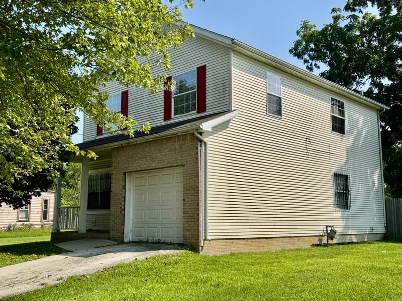 Side and front exterior of 737 Tecumseh Street
