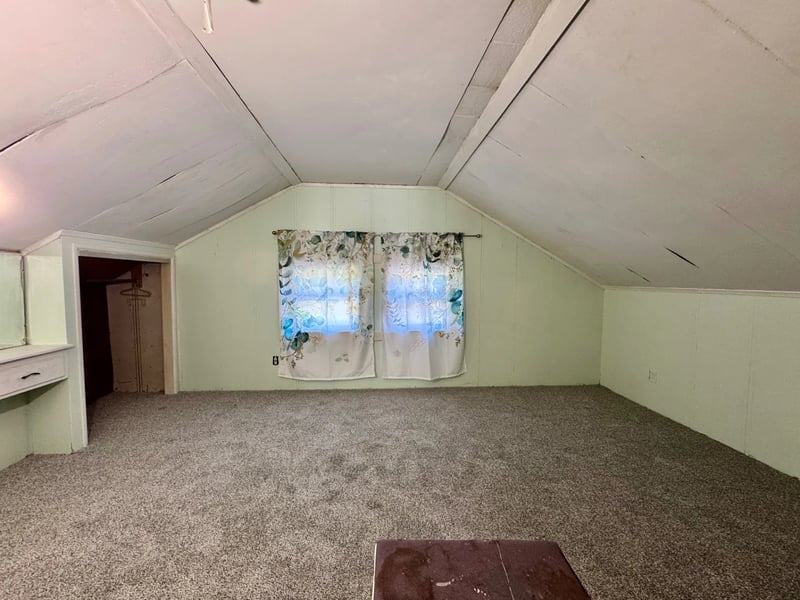 Additional upper-level room